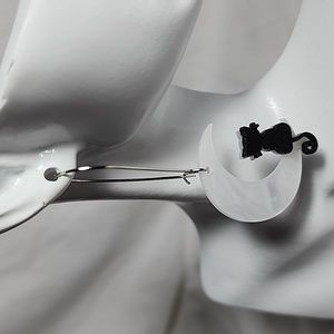 Moon and Cat Earrings‎